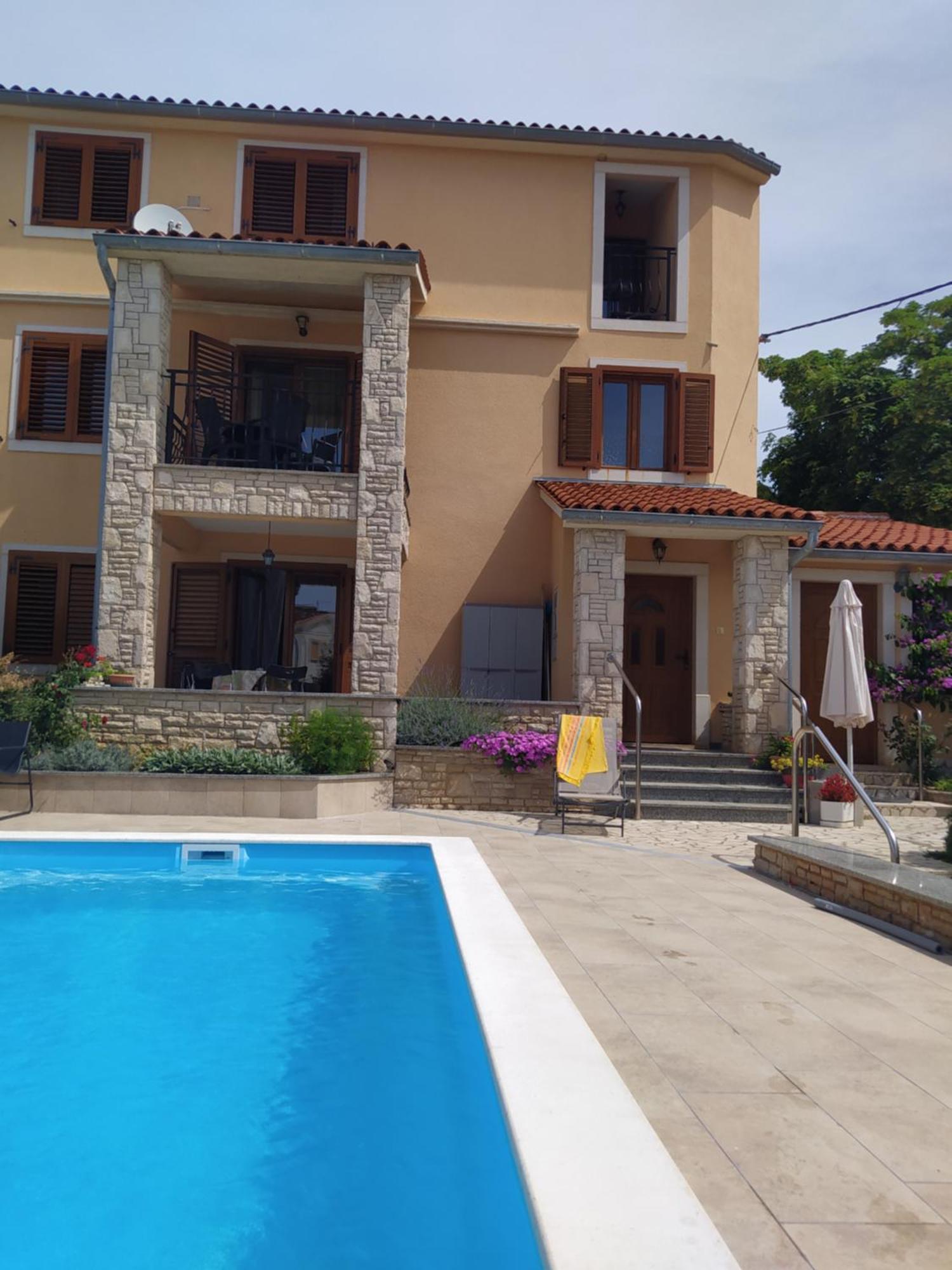 Ližnjan Villa Krasa Sea View Apartmants With Pool מראה חיצוני תמונה