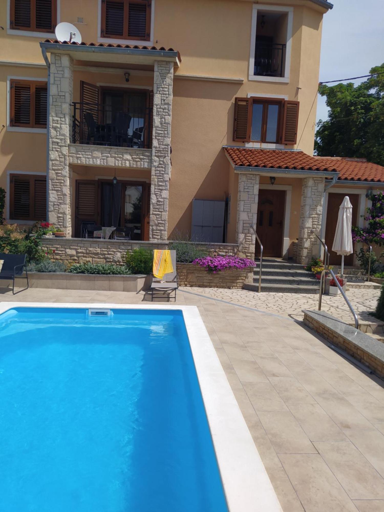 Ližnjan Villa Krasa Sea View Apartmants With Pool מראה חיצוני תמונה